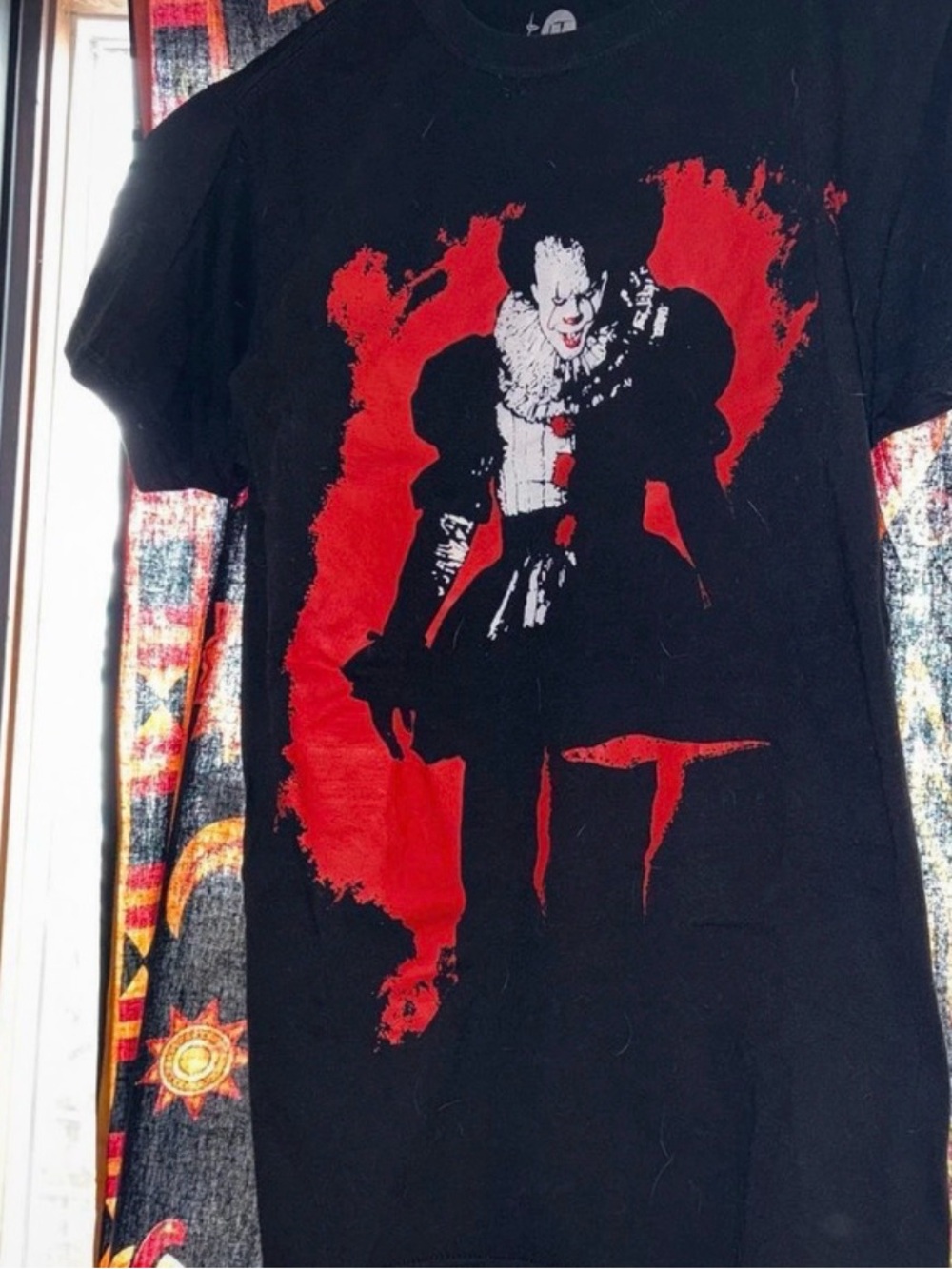 Hot Topic Black Tee with Red and White Pennywise IT Graphic
